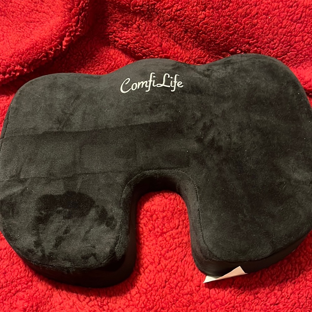 Memory foam black premium comfort chair cushion NWOT.  New condition